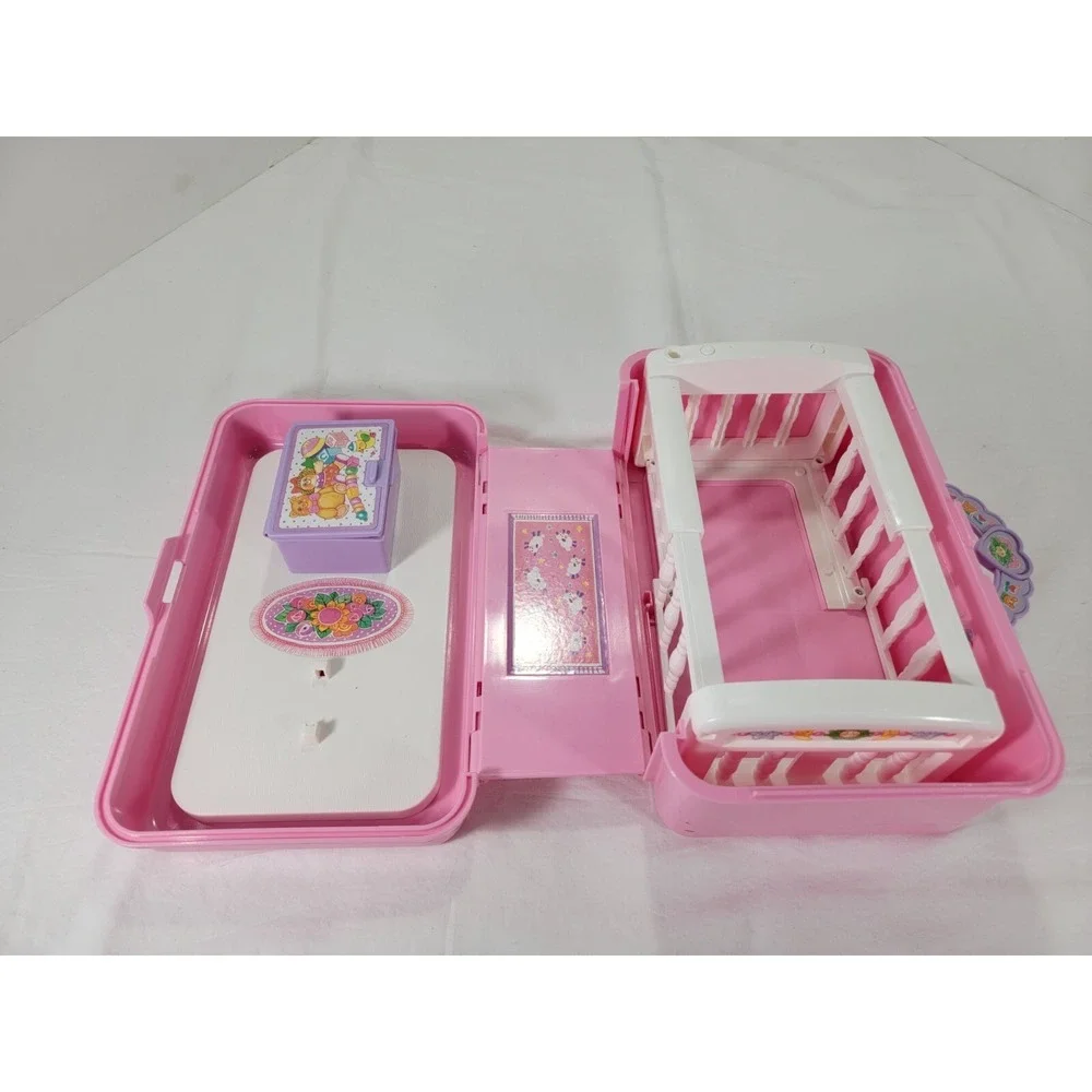 1995 Mattel Cabbage Patch Kids LOVE N GO Baby‎ Nursery Carry Case Play Set Pink